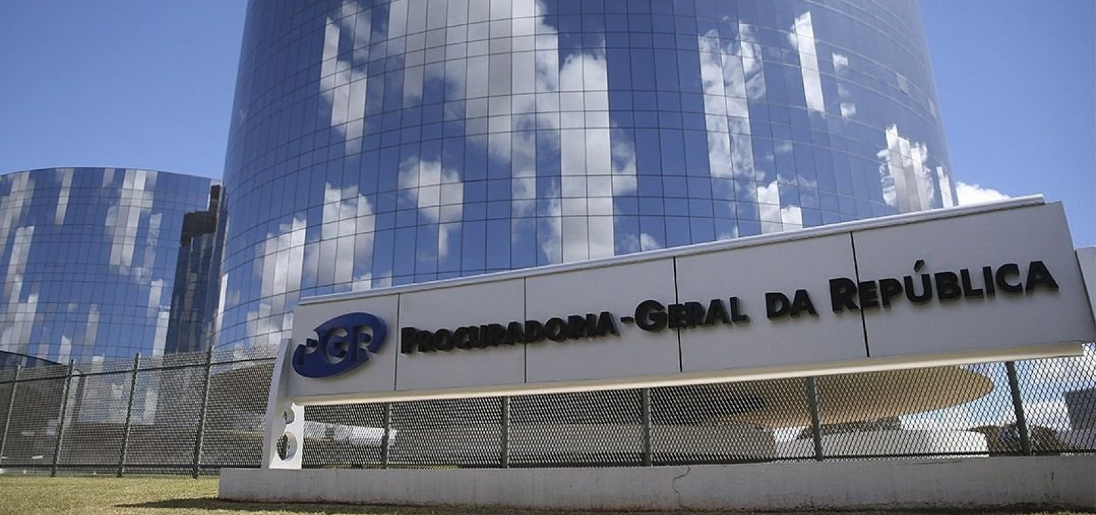 Aras muda posição da PGR, que passa a defender fim da tabela do frete