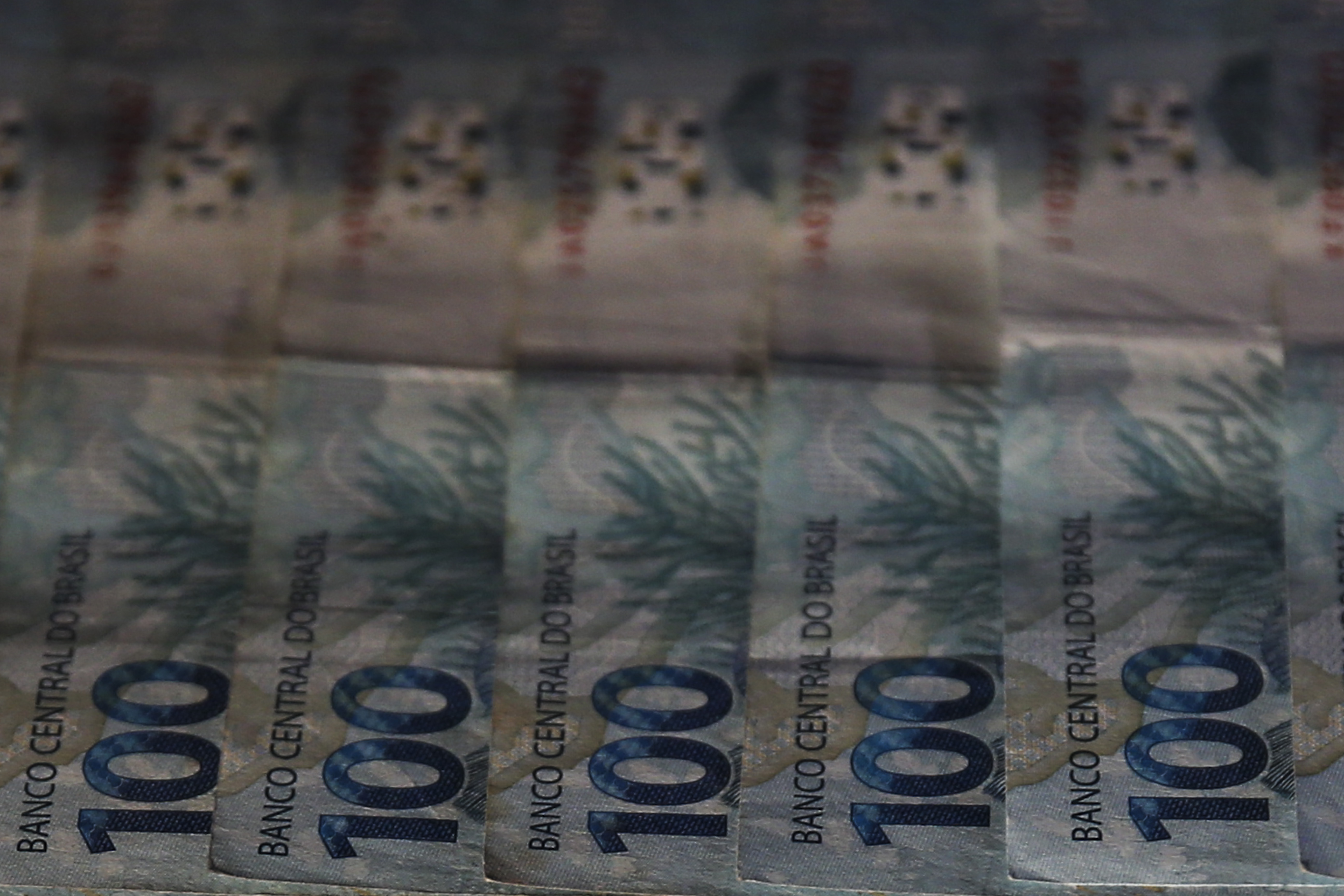 União libera R$ 696,38 milhões para cobrir dívidas de estados e municípios