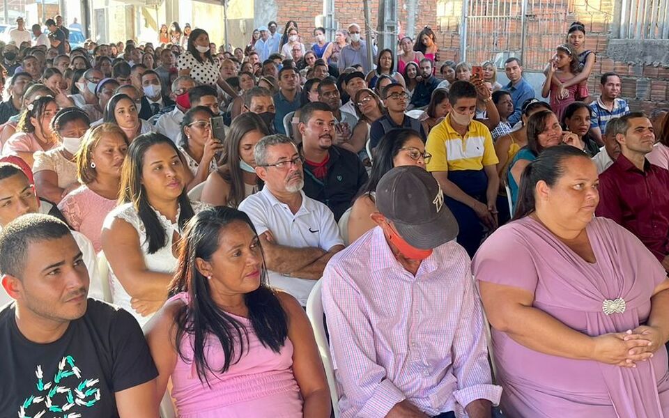 141 casais oficializam a união em casamento coletivo da Justiça Itinerante