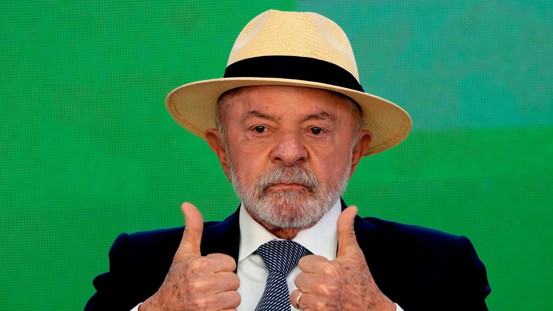 Lula mantém vantagem de 5 pontos sobre Flávio Bolsonaro no 2º turno