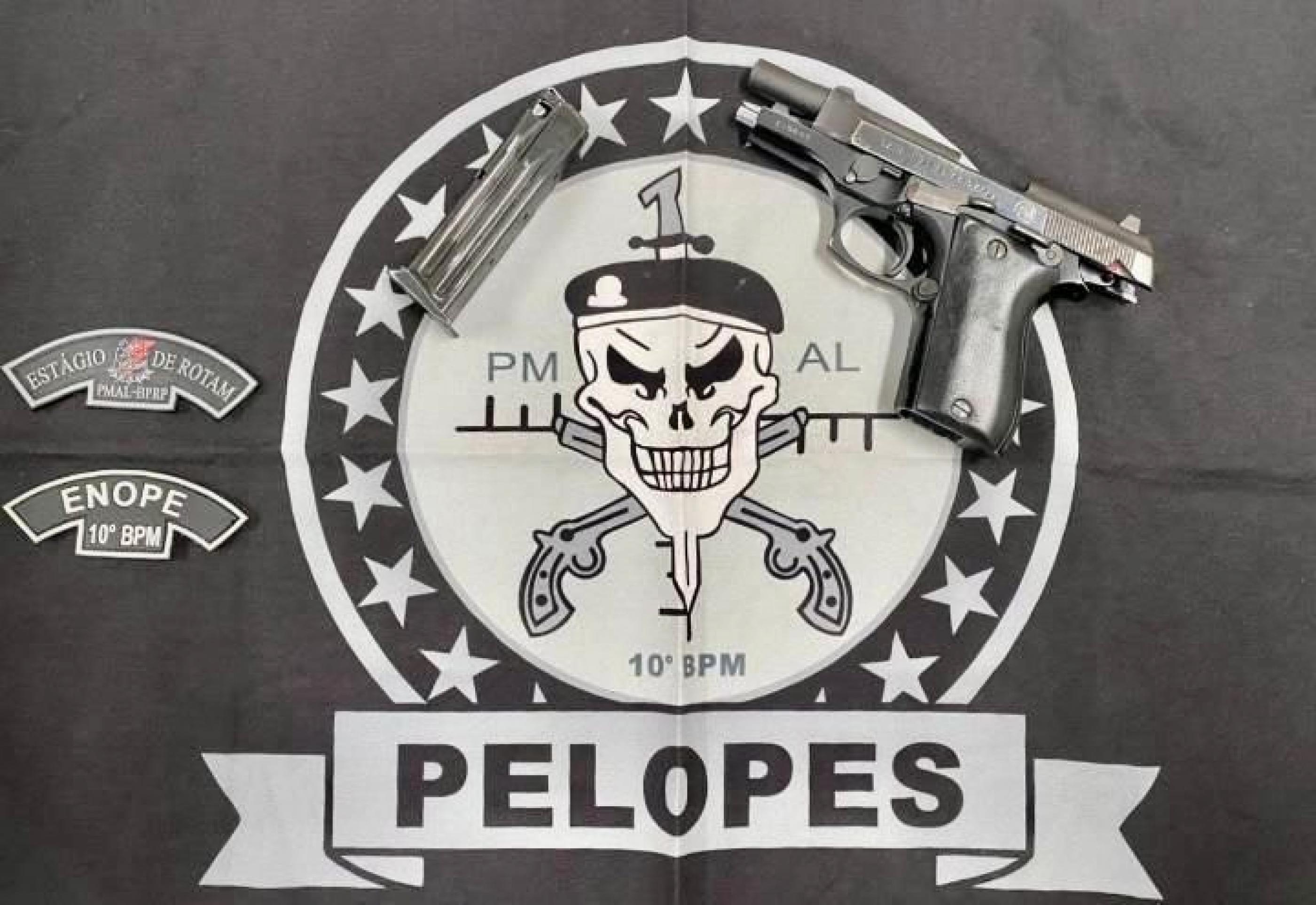 PM flagra porte ilegal de armas durante abordagens no interior