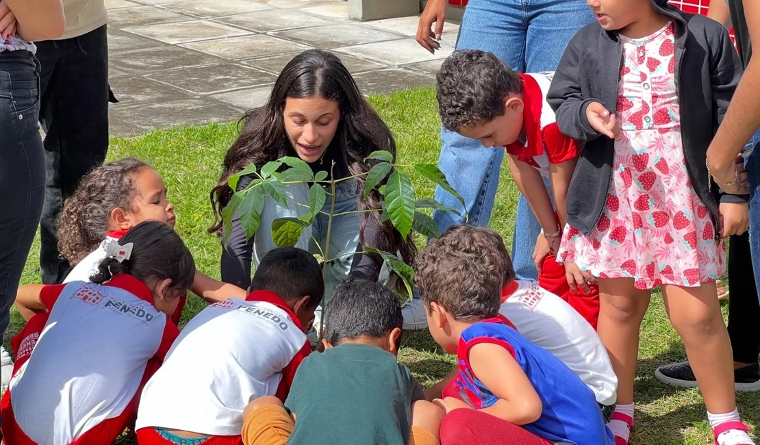 Penedo amplia áreas verdes com plantio de mais de 125 mil mudas