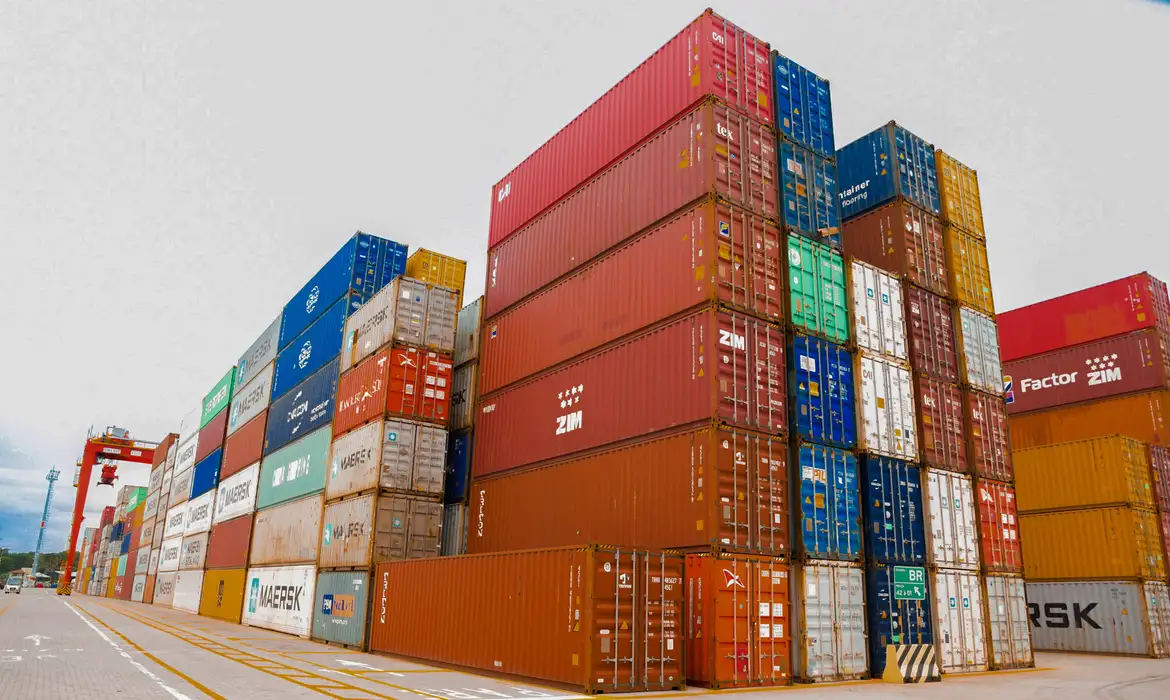 Saiba como ficam as exportações brasileiras para os EUA com nova taxa