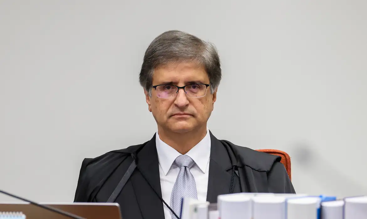 Lula confirma Paulo Gonet para novo mandato à frente da PGR