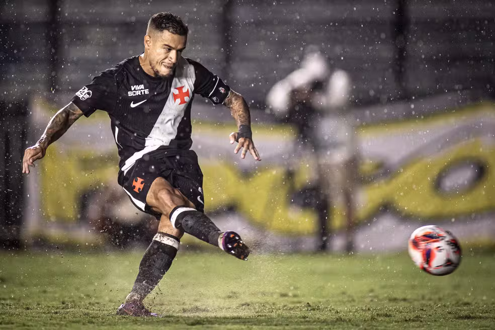 Philippe Coutinho pede rescisão de contrato ao Vasco