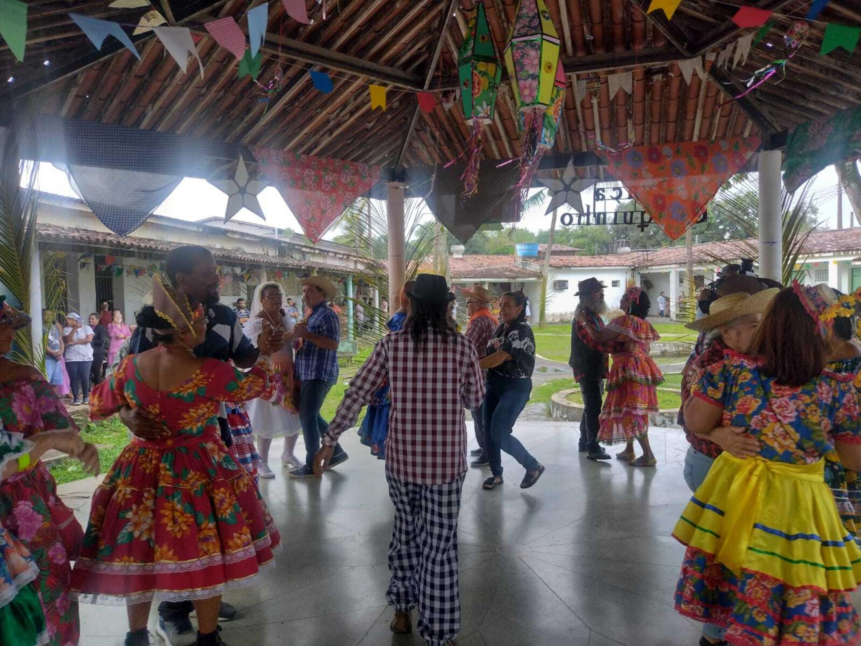 Pacientes do Portugal Ramalho celebram cidadania no 34º Arraiá Beleza
