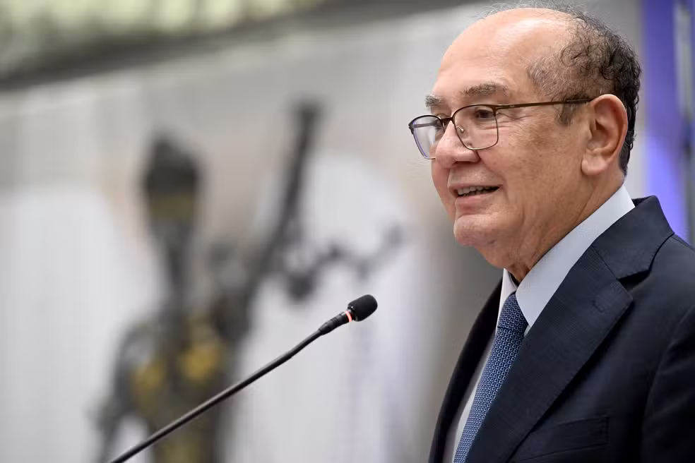Gilmar defende envio de afastamento de diretor da PF para o Plenário