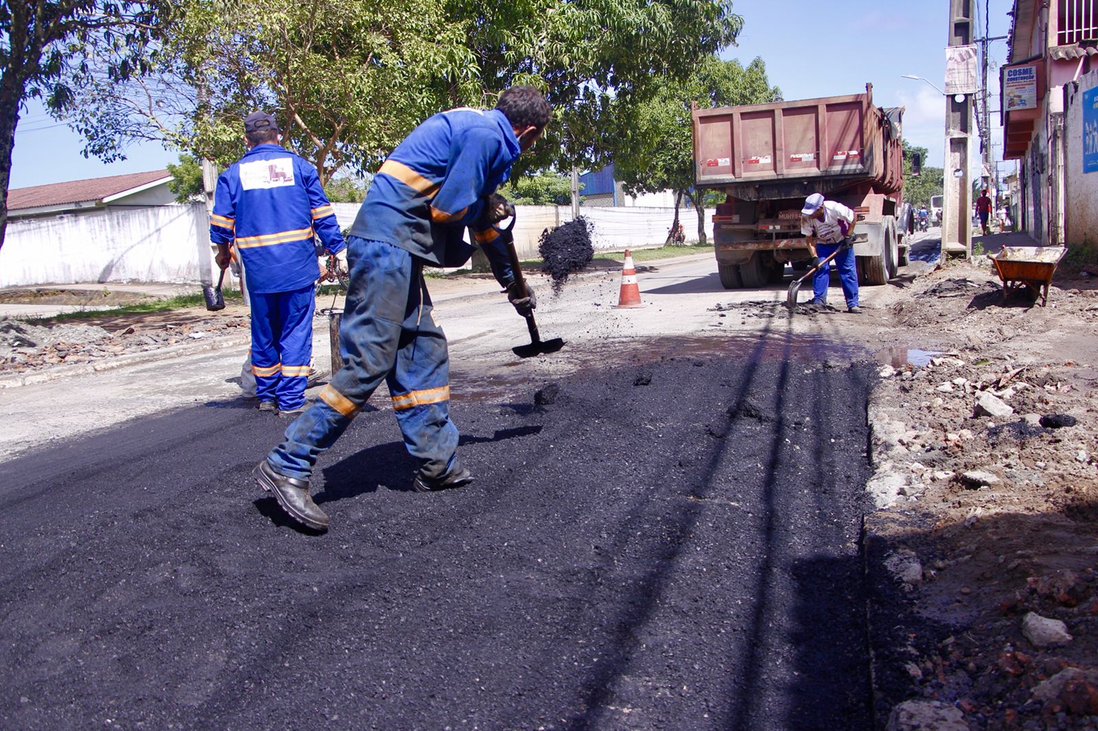 Operação tapa-buraco contempla mais seis bairros de Maceió