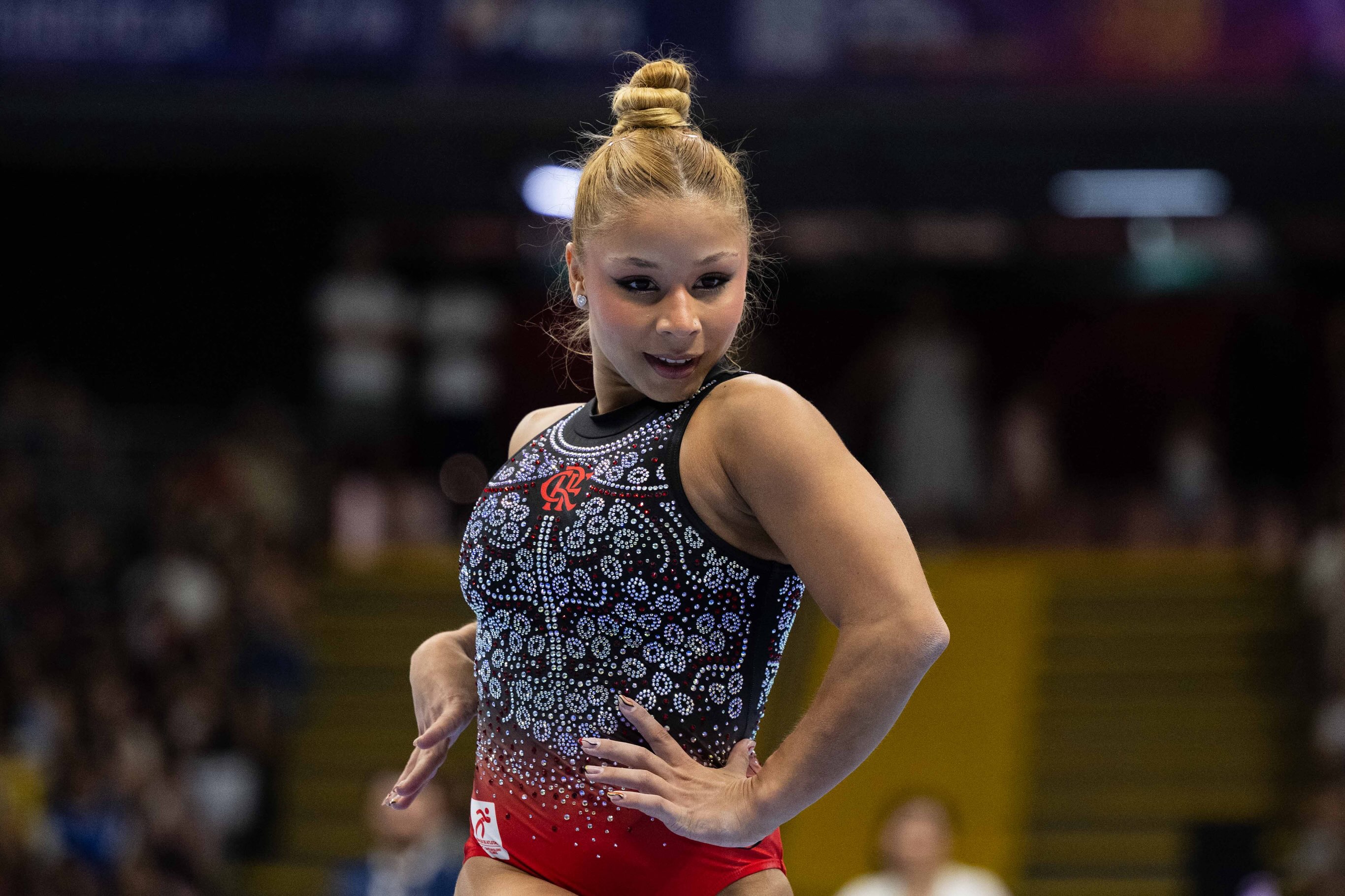 Flávia Saraiva conquista ouro na trave e no solo no Campeonato Brasileiro