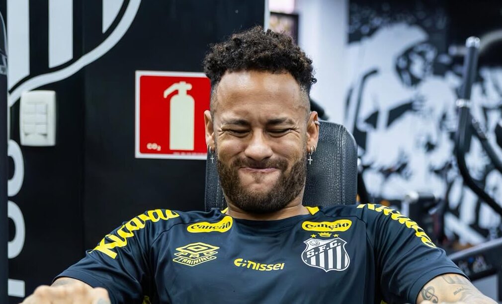 Neymar diz que não recebeu ligação de Ancelotti antes de convocação