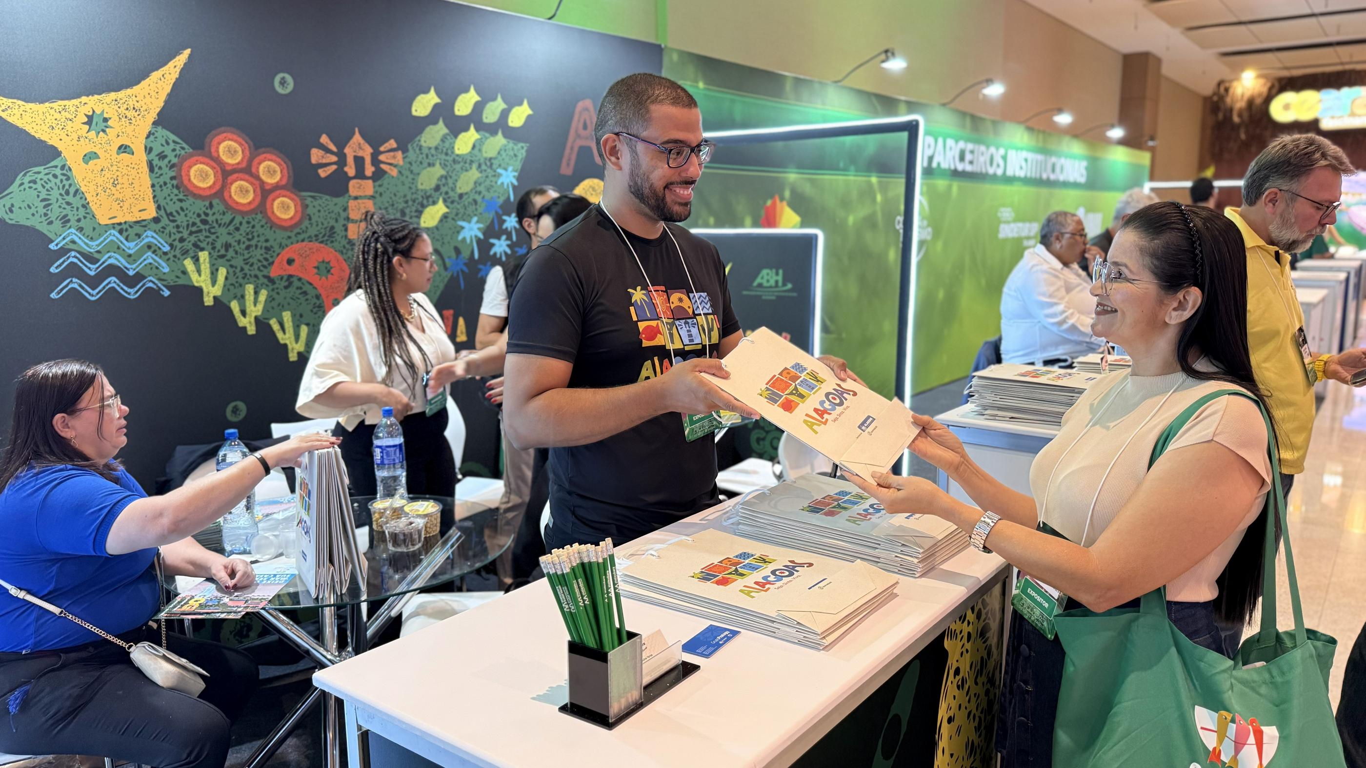 Secretaria do Turismo de Alagoas promove setor no Abav Travel SP