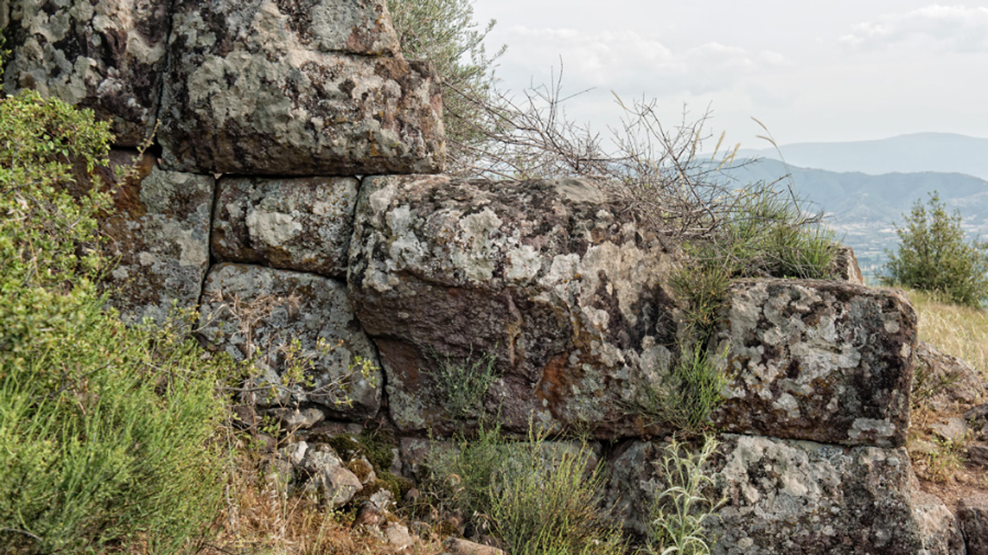 Arqueólogos descobrem possível santuário helenístico de 2.200 anos na Turquia