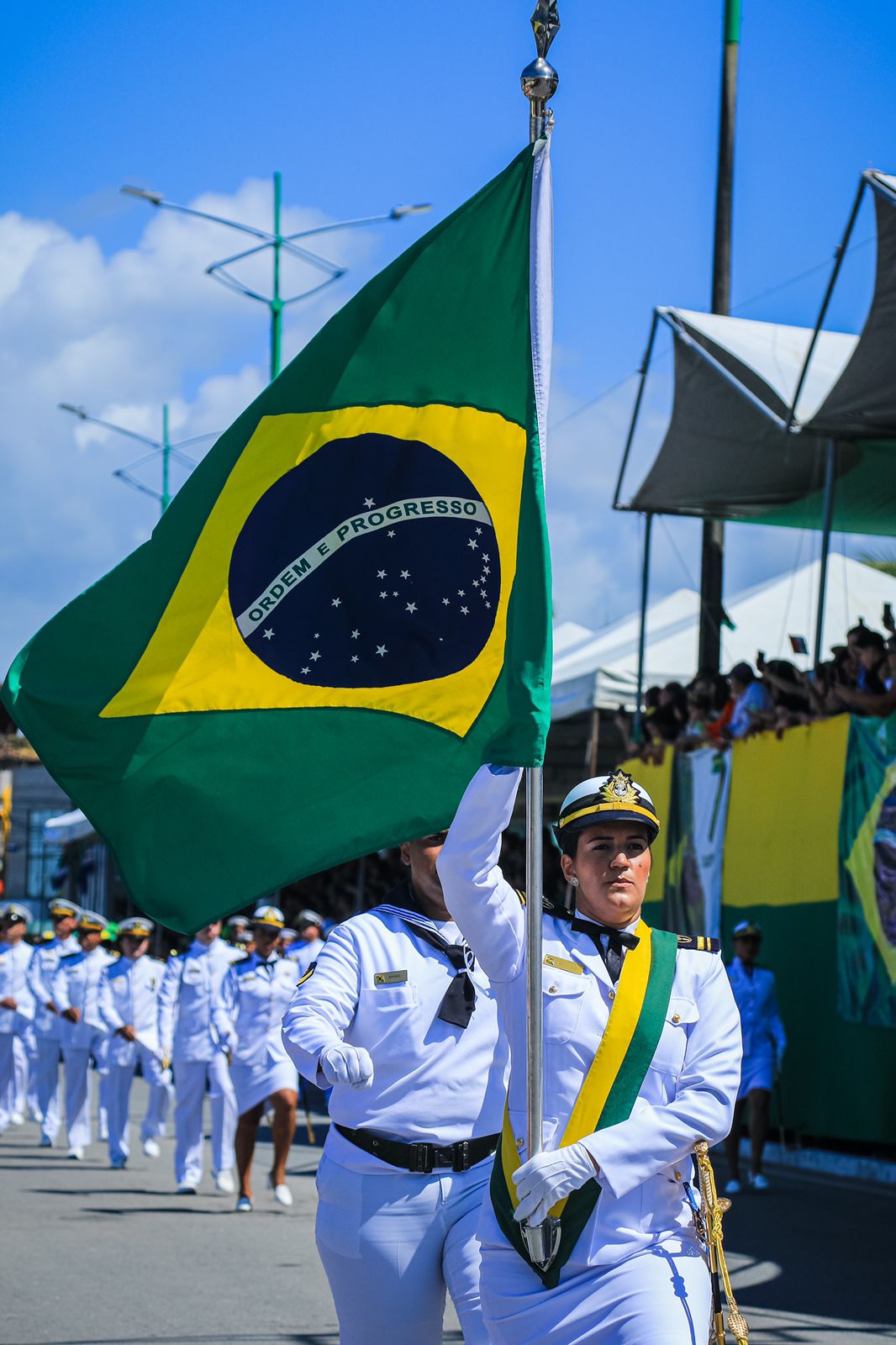 Desfile de 7 de setembro e manifestações reúnem milhares em Maceió