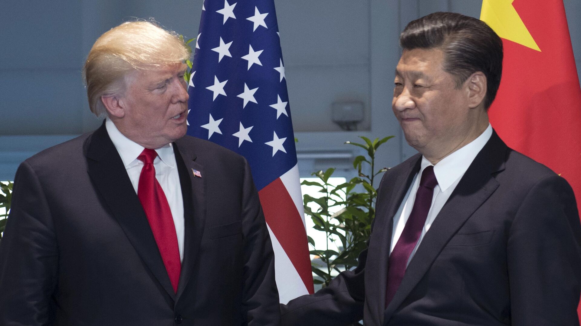 Trump anuncia viagem à China em 2026
