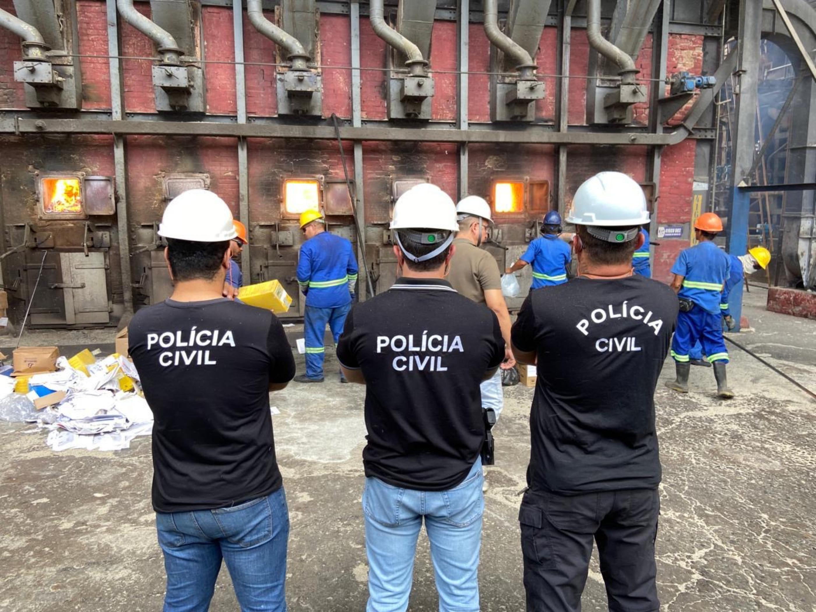 Polícia Civil incinera meia tonelada de medicamentos falsificados em Rio Largo