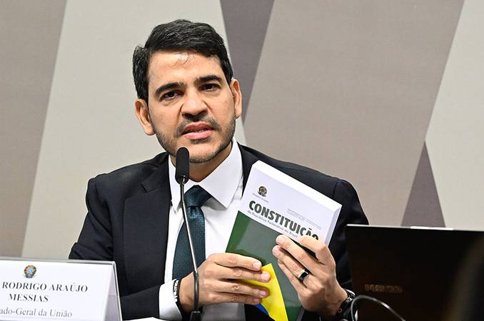 Aliados de Lula avaliam acionar STF após rejeição de indicação de Jorge Messias