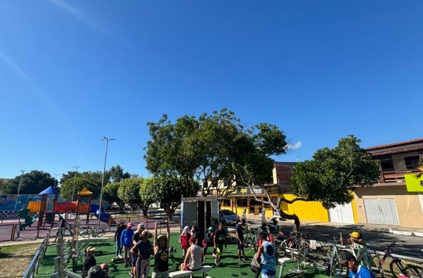 Academias do Povo atraem moradores e turistas em Maceió