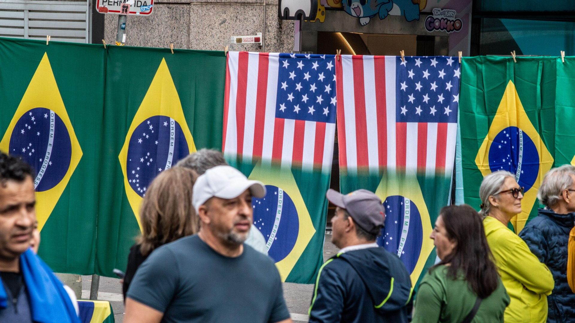 Indústria e agronegócio do Brasil unem forças contra tarifa de 25% dos EUA
