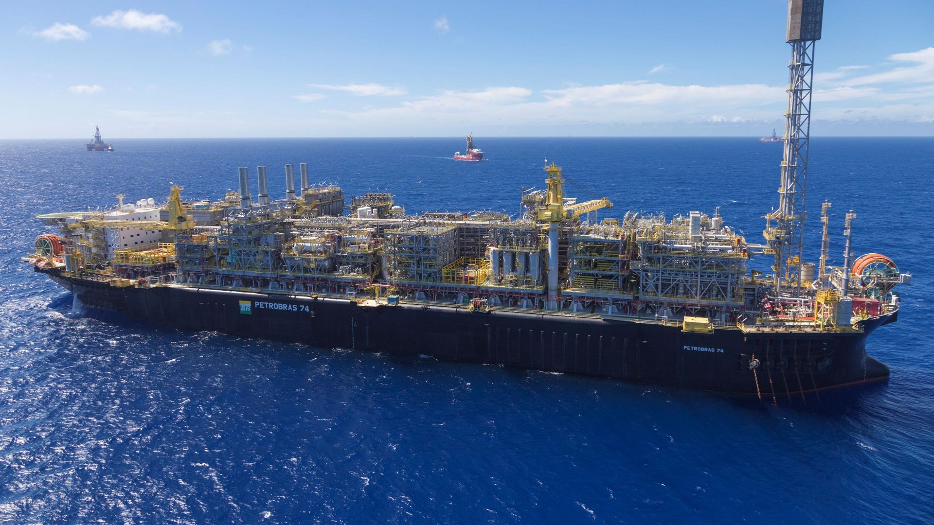 Petrobras reajusta em 13,9% o preço do querosene de aviação devido a tensões no Oriente Médio