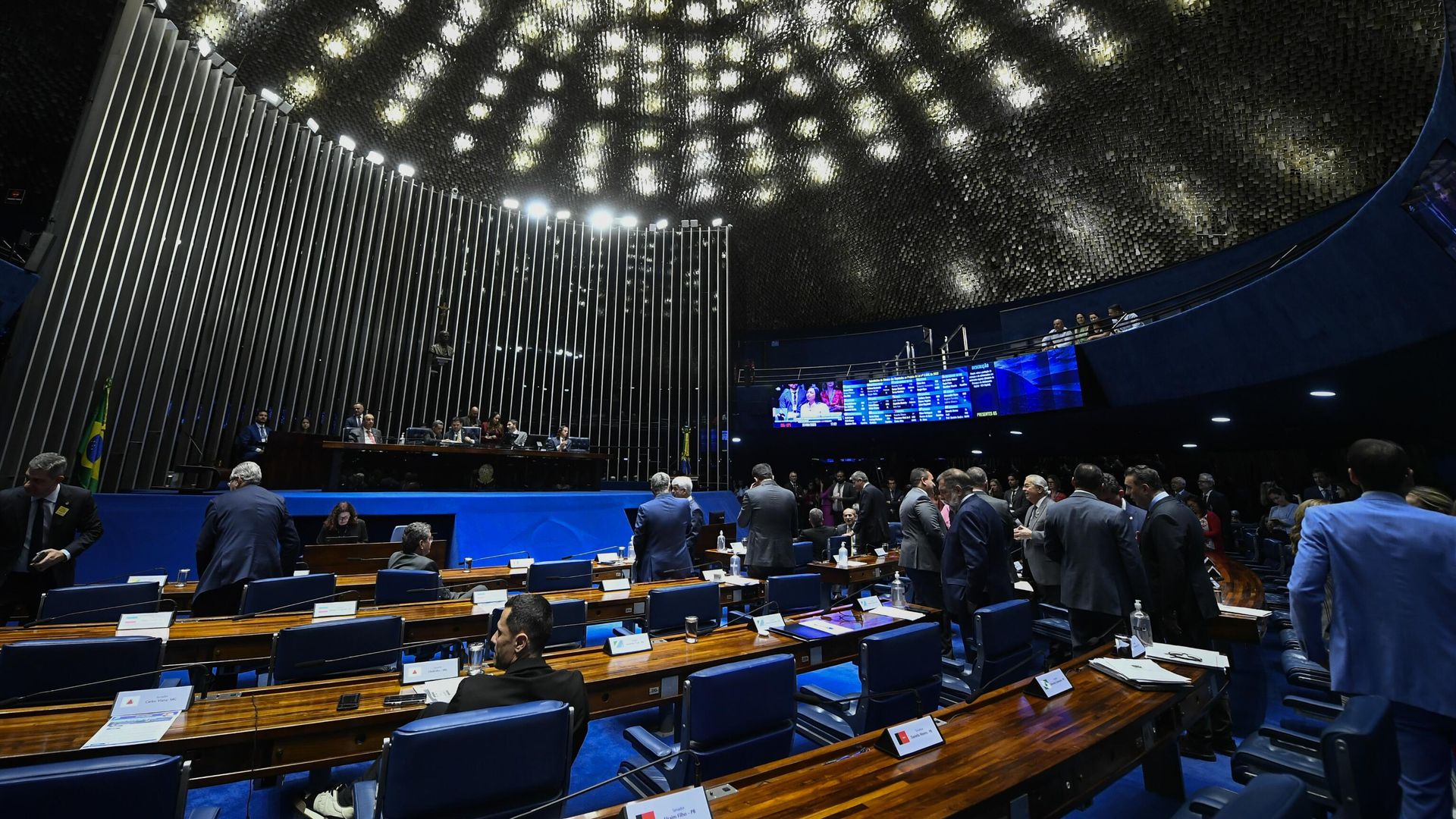 Senado pode votar fim da escala 6x1 em dois turnos nesta quarta