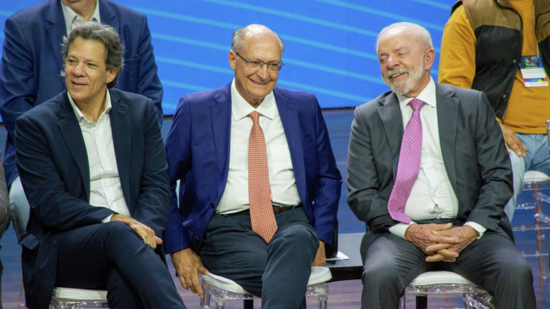 Haddad e Alckmin lideram disputa ao Senado por São Paulo, aponta Datafolha