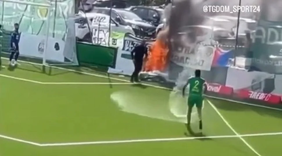 Lateral interrompe jogo na Suíça para conter foco de incêndio ao lado do campo