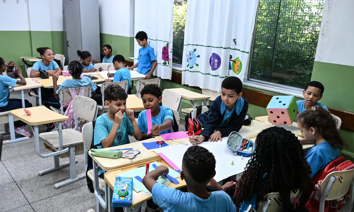 Brasil atinge maior Índice de Desenvolvimento Humano da história