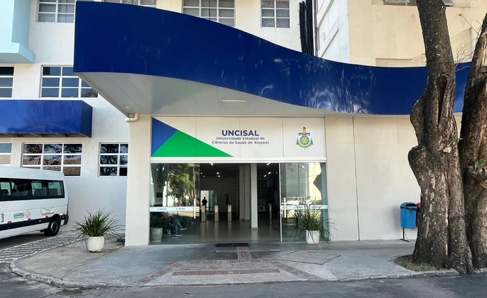 Defensoria pede à Justiça manutenção de alunos aprovados na Uncisal