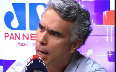 Rafael Brito questiona aplicação milionária da Prefeitura no Master