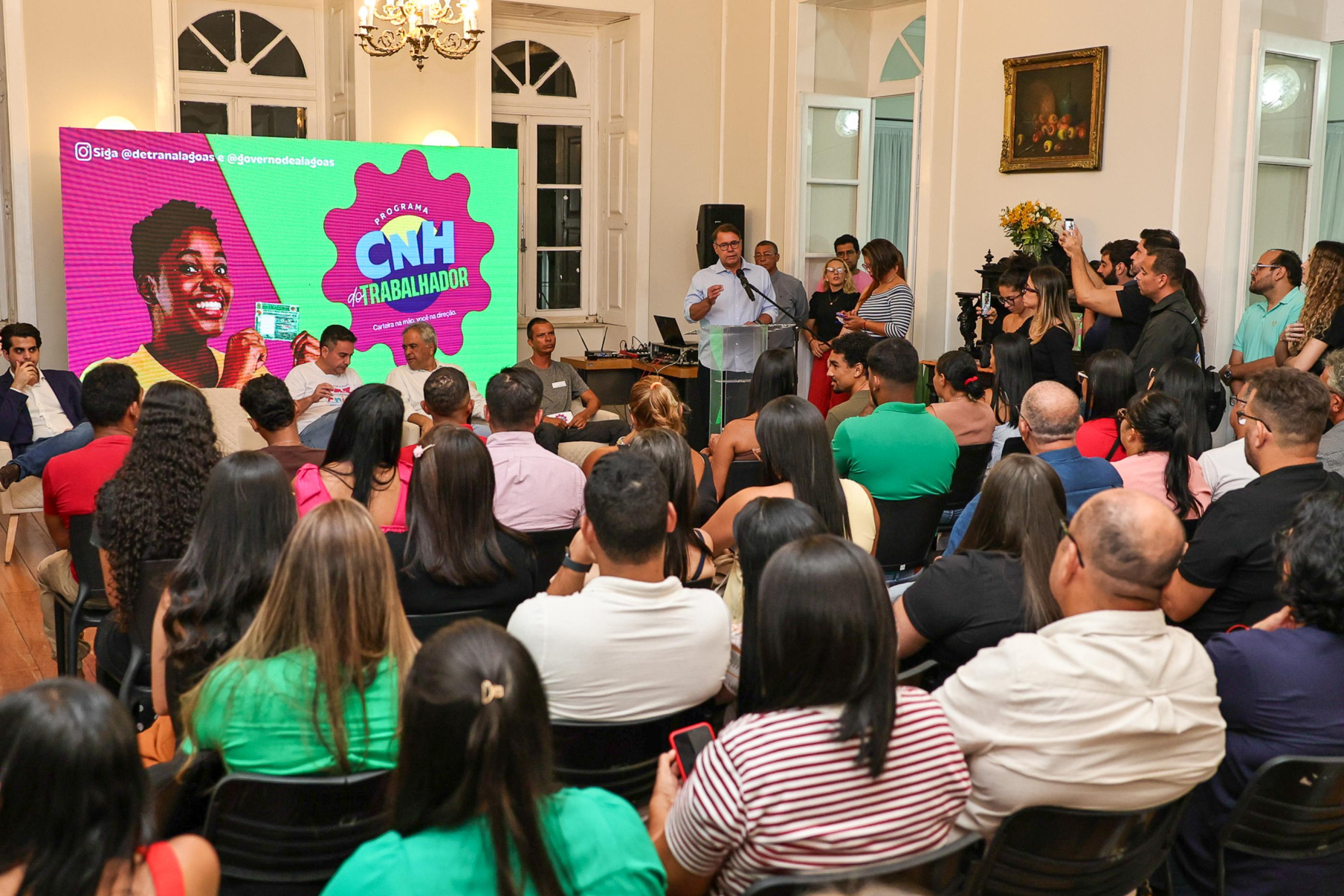 CNH do Trabalhador transforma vidas com habilitação gratuita em Alagoas