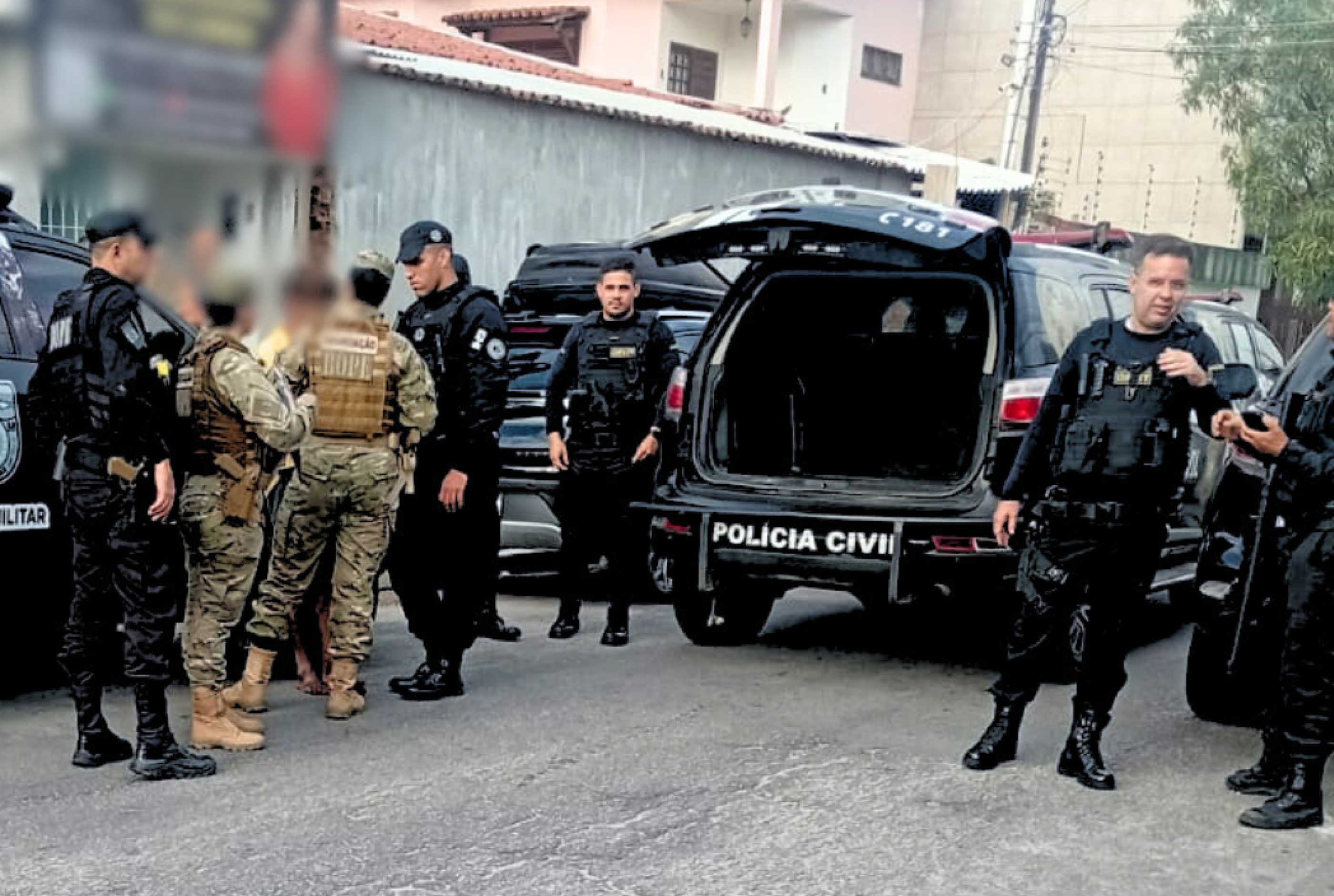 Homem invade comércio e é contido após fuga pelos telhados em Maceió