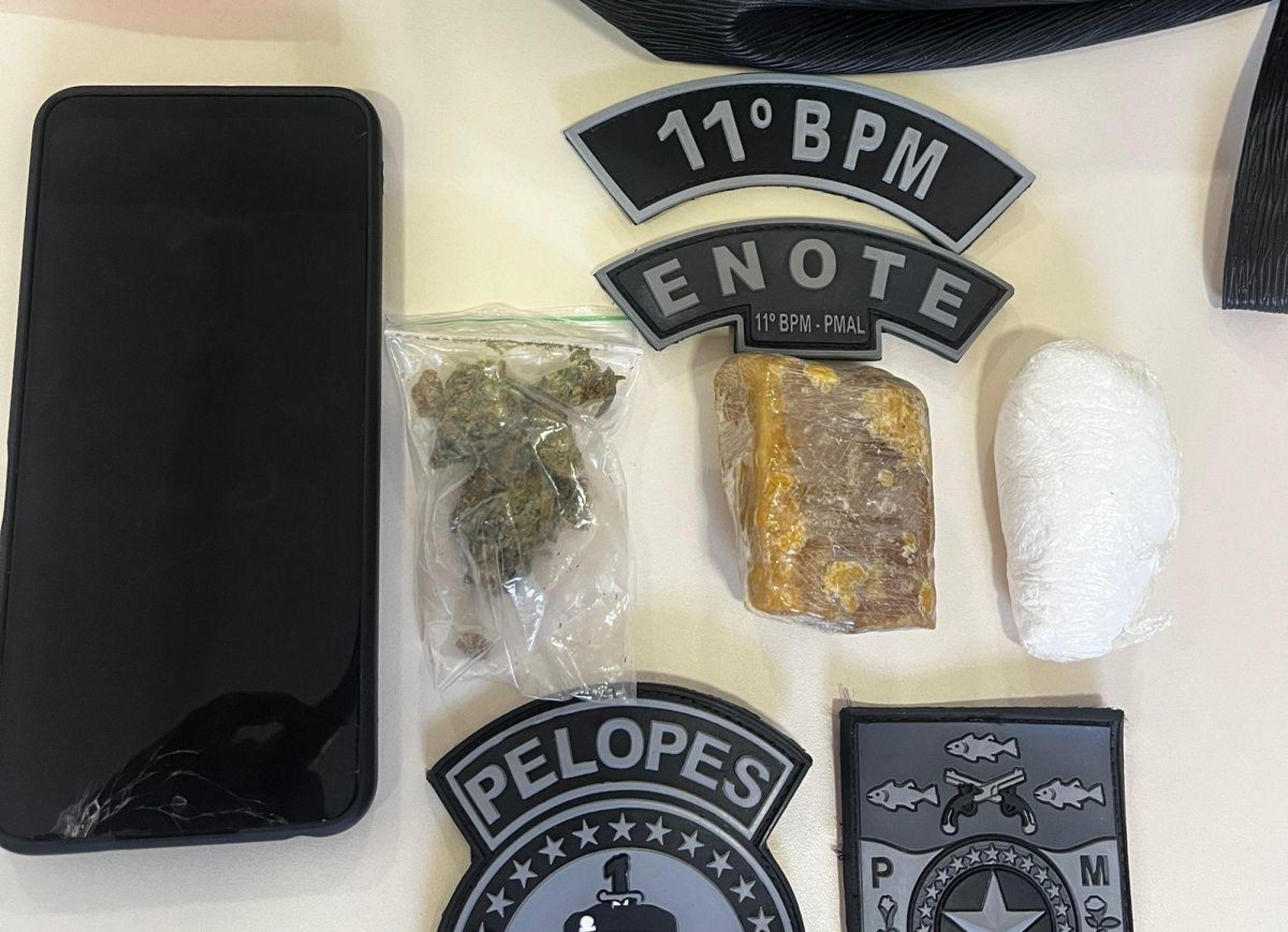 Polícia Militar de Alagoas apreende mais de 700 gramas de drogas em operações