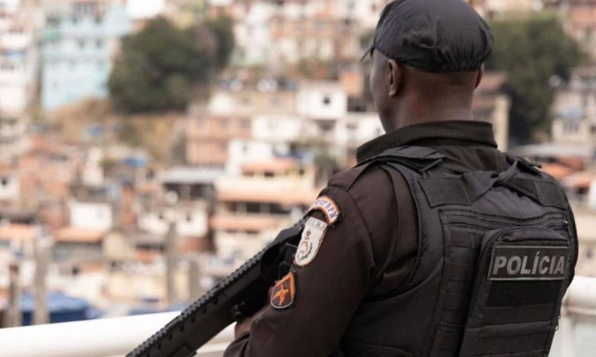 Cinco pessoas morrem em operação policial contra o tráfico no Rio