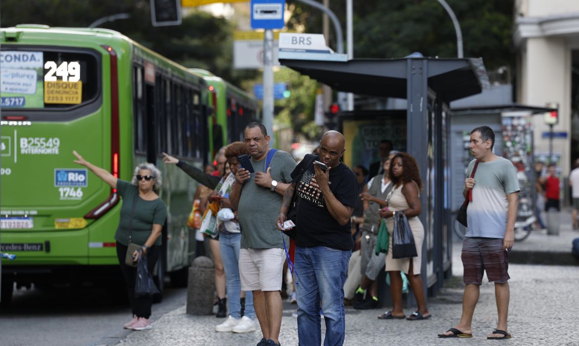 Lula sanciona Marco Legal do Transporte Público Coletivo com vetos