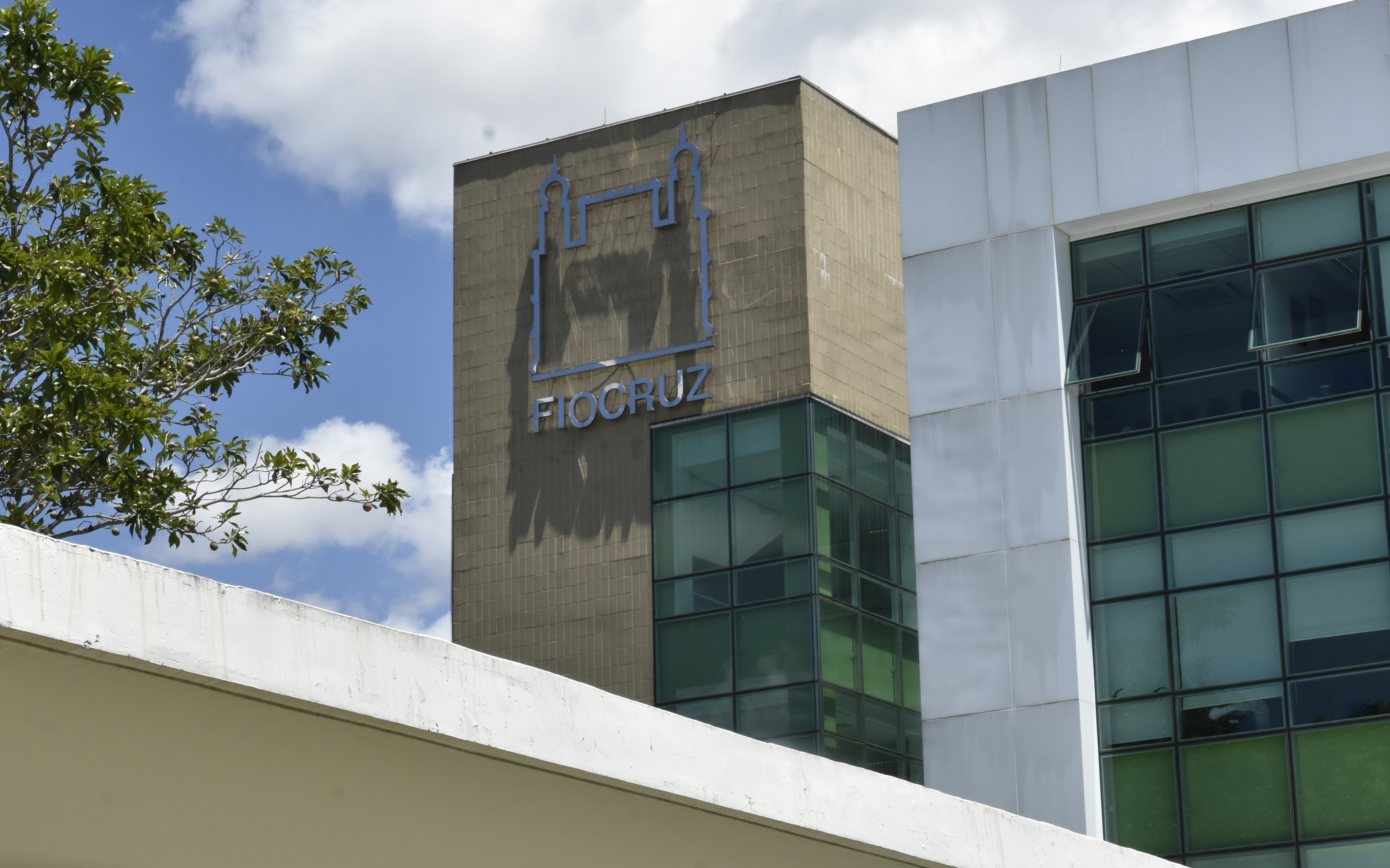 Fiocruz e MSD vão produzir novo antirretroviral contra o HIV