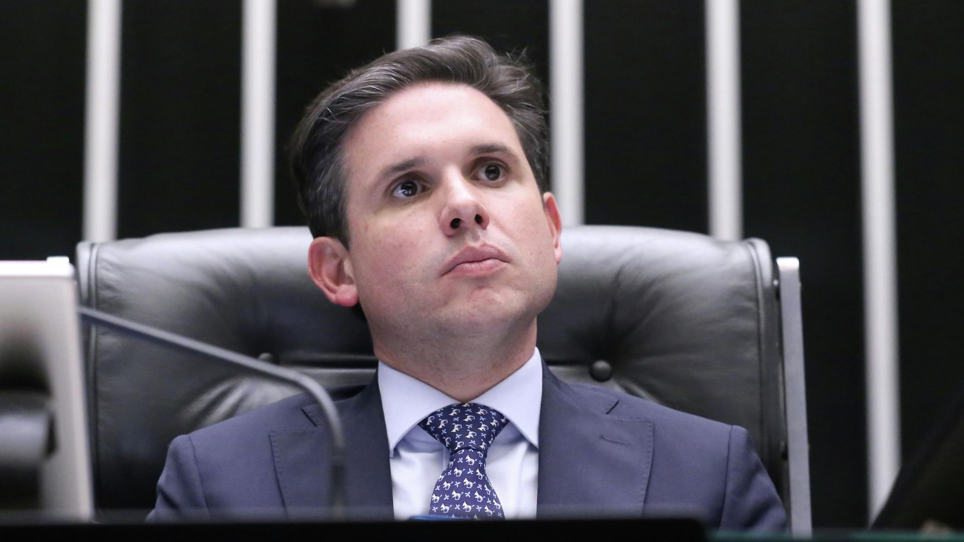 Mensagens revelam negociação entre Hugo Motta e dono do Master sobre  compra de um terreno em João Pessoa