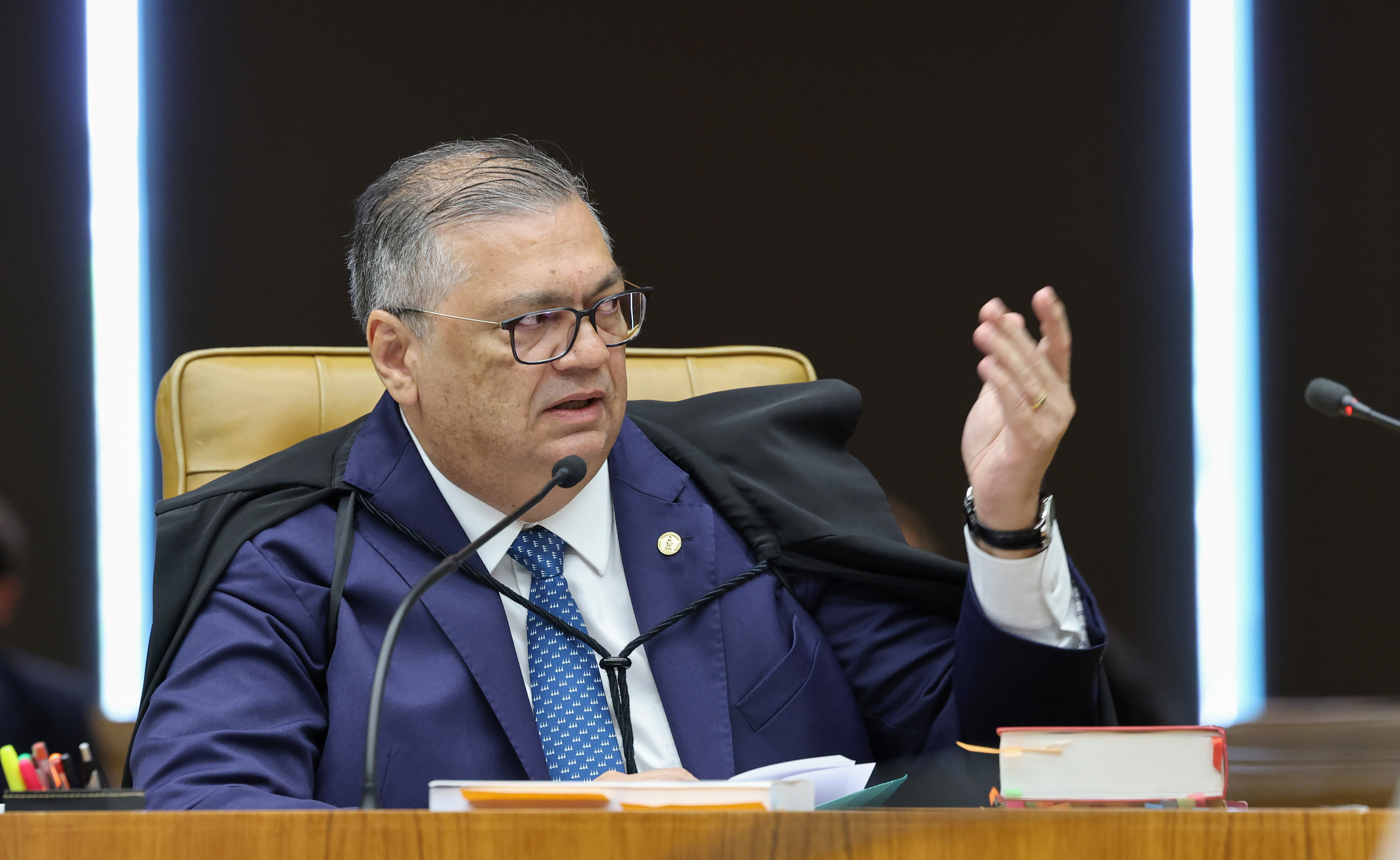 Dino divulga relatório com ameaças de morte contra ministros do STF