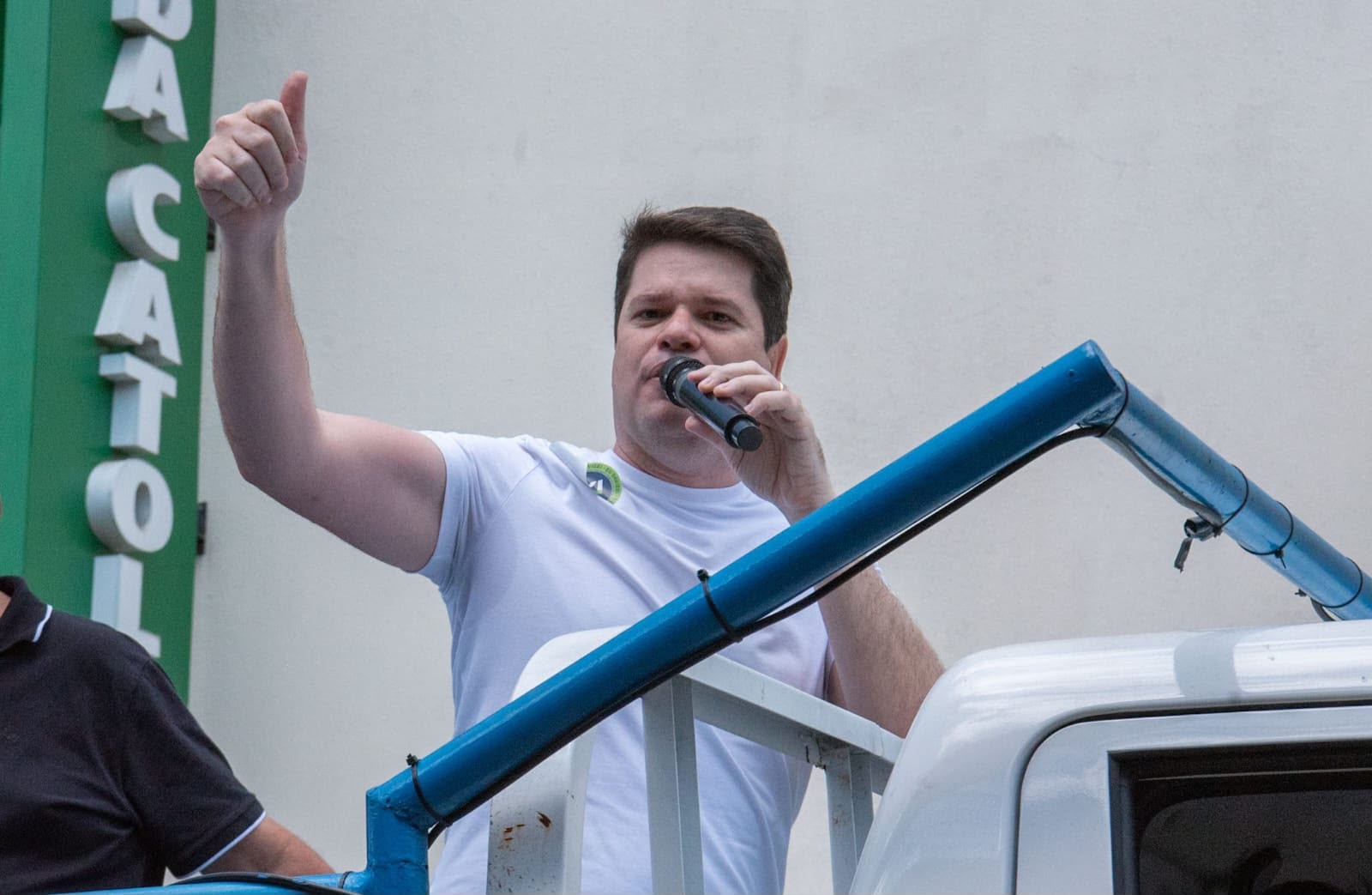Davi Davino Filho defende fim dos supersalários e valorização dos servidores que prestam serviços essenciais