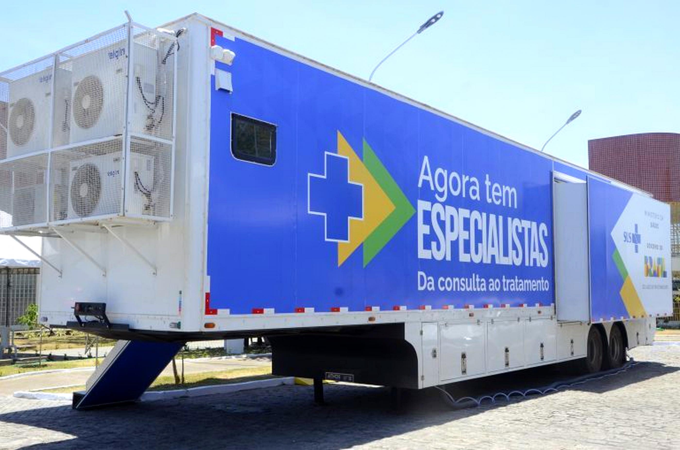 Carreta do Ministério da Saúde oferece mamografias gratuitas para moradores