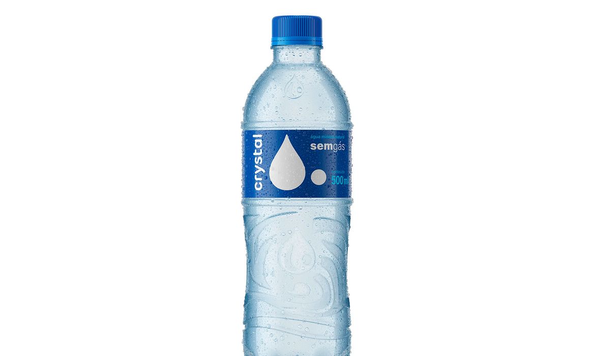 Anvisa anuncia recolhimento de lote da água Crystal sem gás