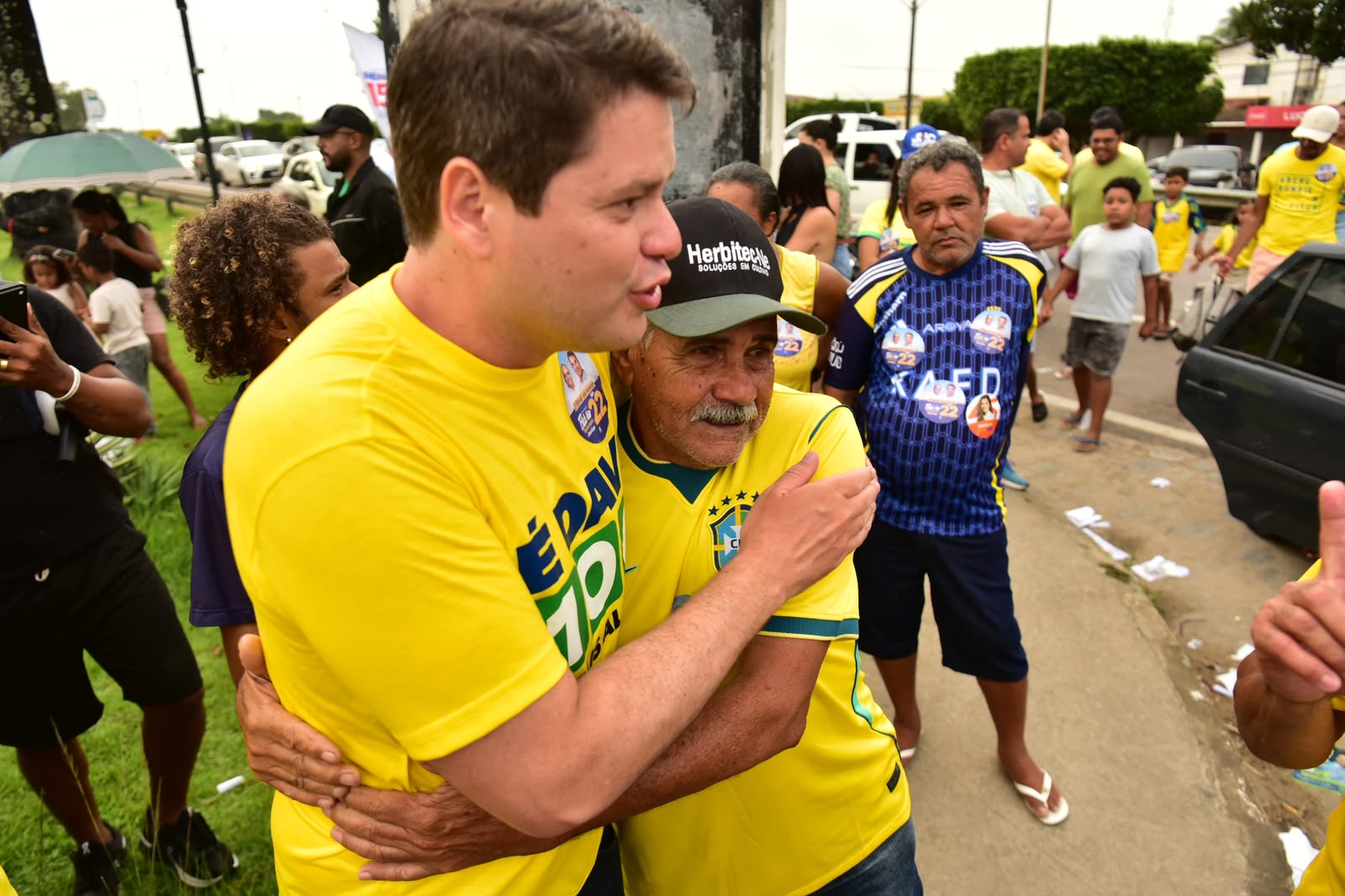 Davi Davino Filho dispara na corrida pelo Senado