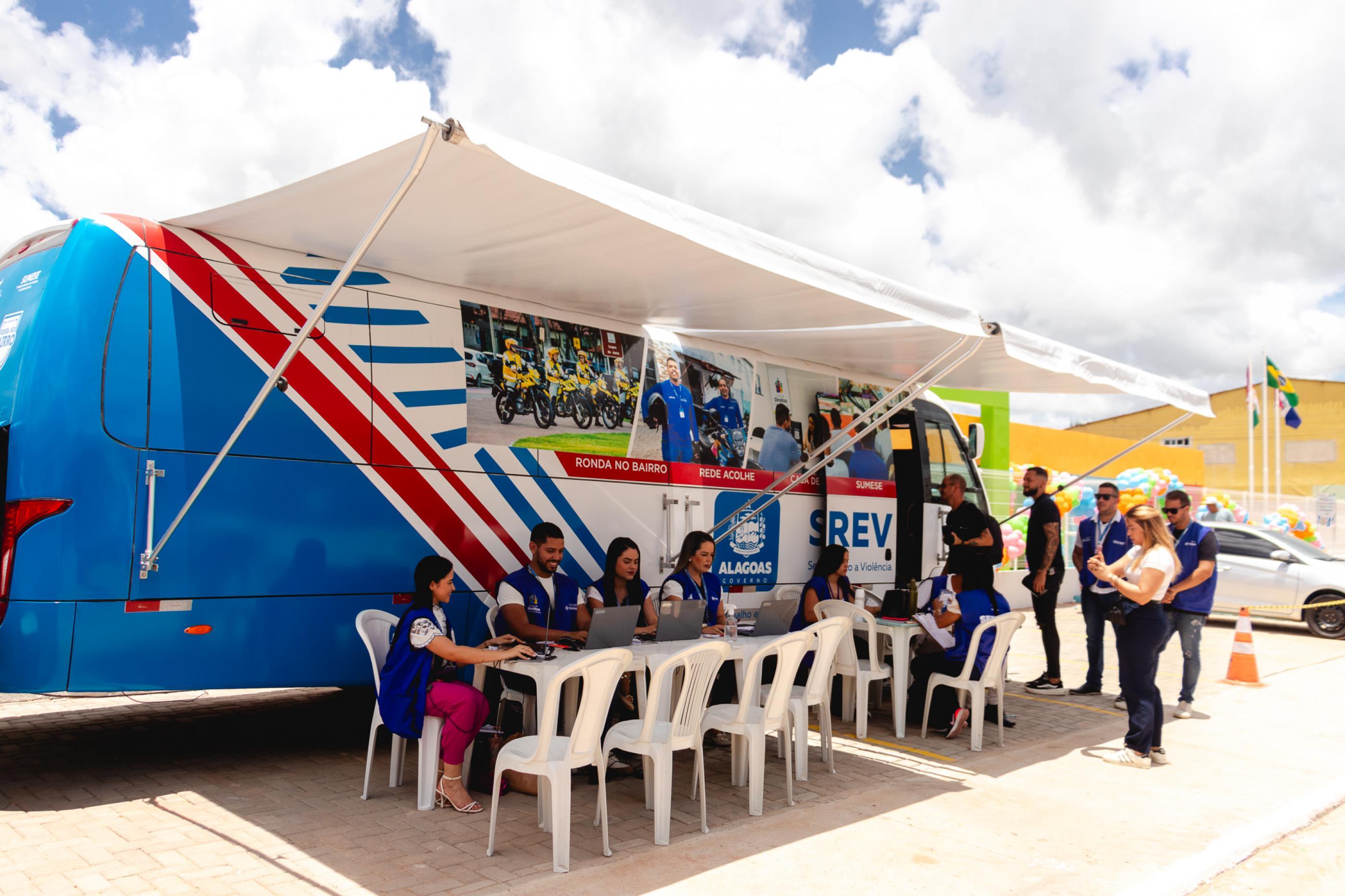 Centro de Maceió recebe ação itinerante com serviços gratuitos