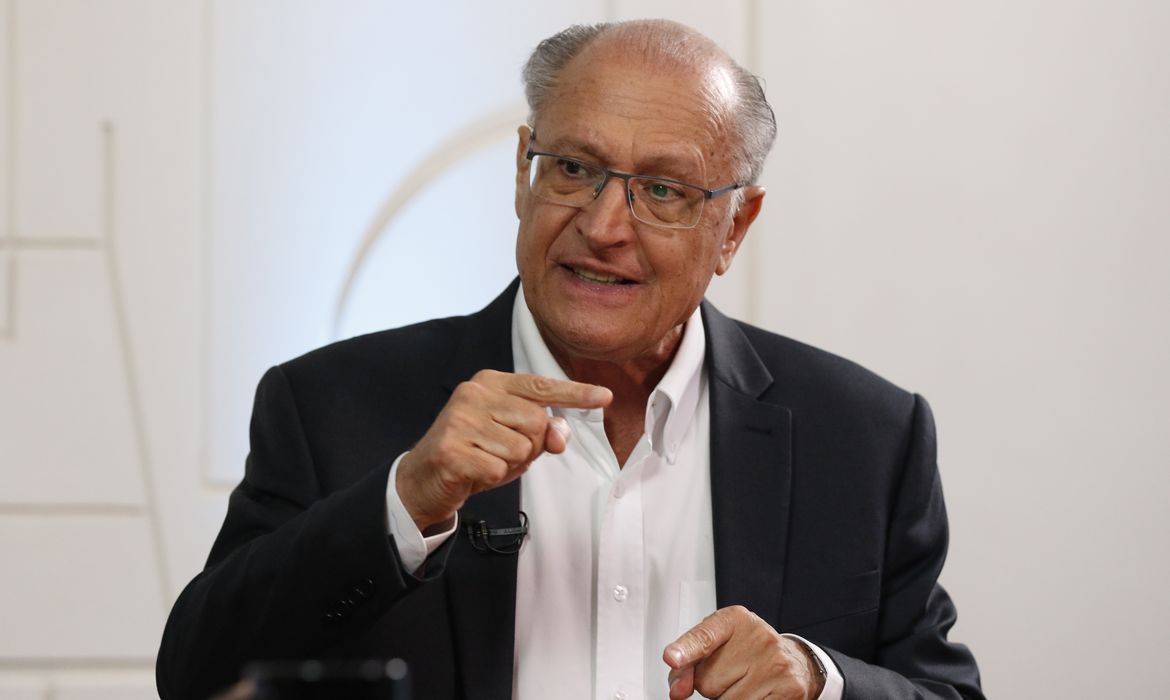 Alckmin afirma que apenas um estado ainda não aderiu ao subsídio do diesel