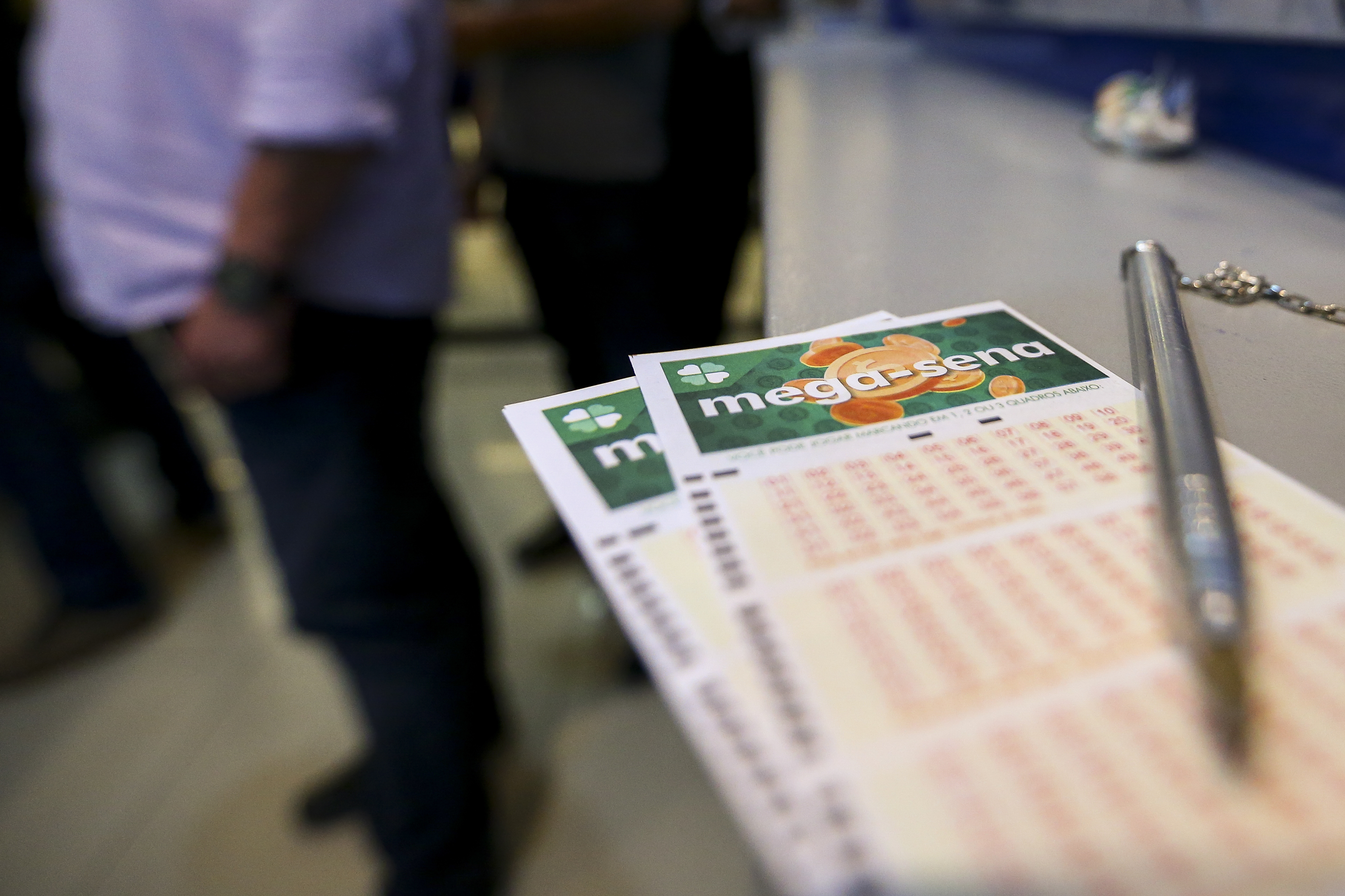 Mega-Sena acumula e prêmio chega a R$ 25 milhões; veja os números sorteados