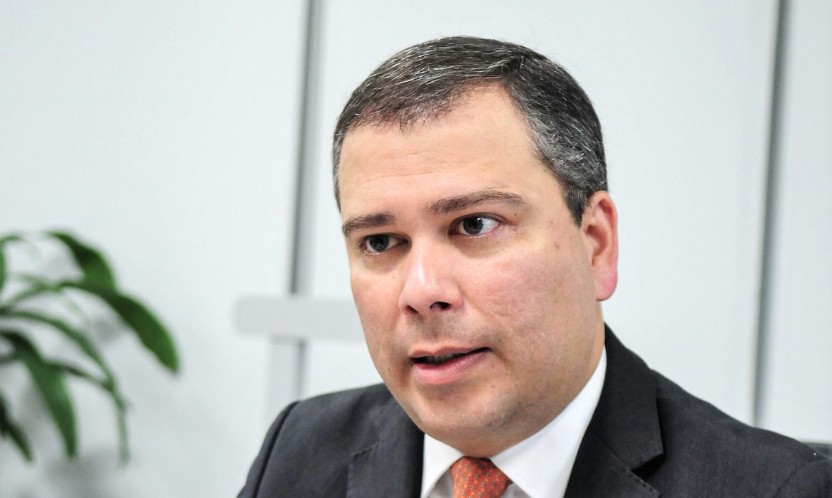 STF soma dois votos para manter ex-presidente do BRB preso no caso Master