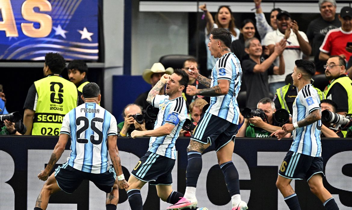 Veja os resultados dos jogos de segunda-feira (22) pela Copa