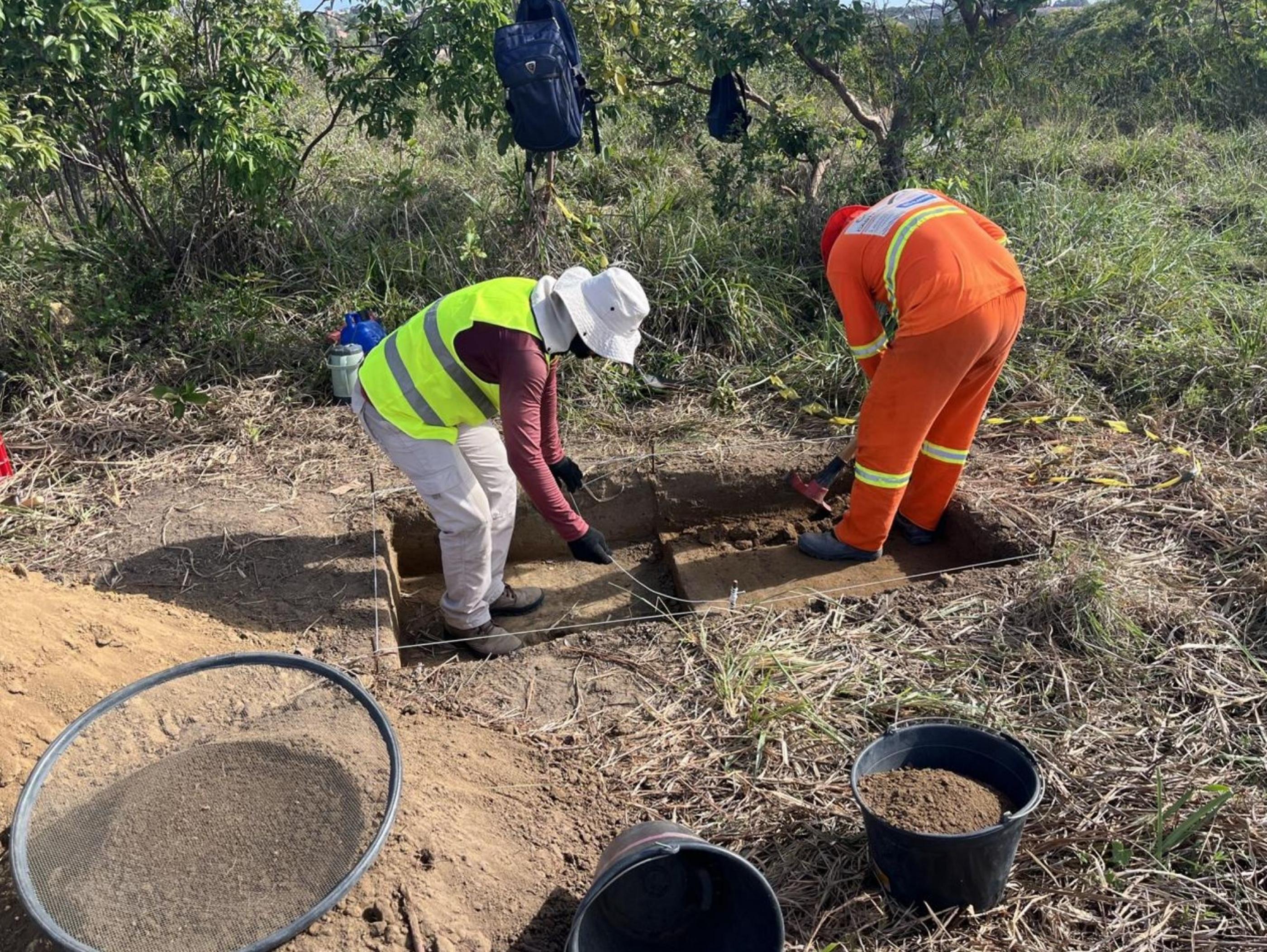 Obras na AL-102 são monitoradas por programa arqueológico