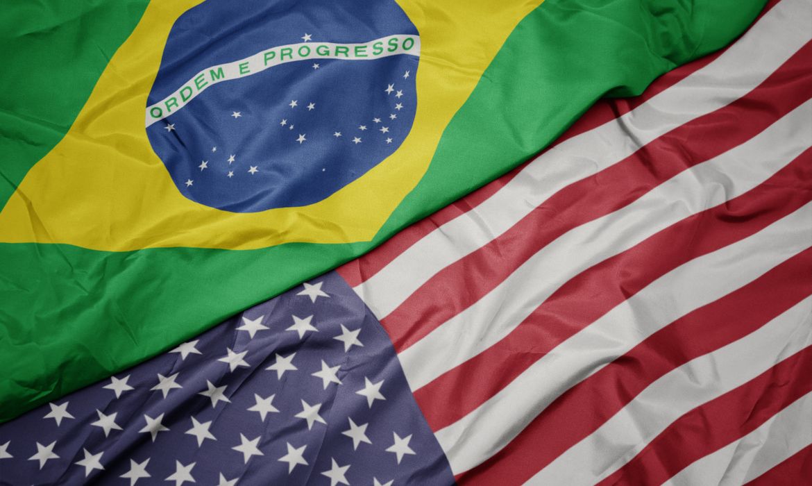Entenda a audiência nos EUA sobre tarifas de 25% a produtos brasileiros