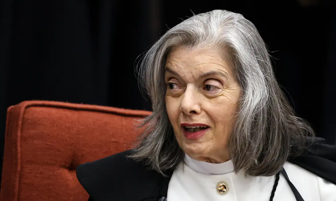 Presidente do TSE alerta para avanço da desinformação nas eleições