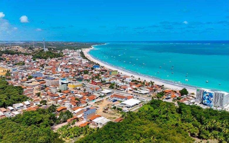 Mãe e filho morrem afogados em piscina de pousada na orla de Maragogi